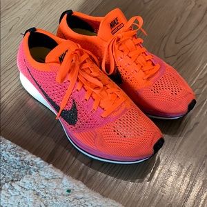 Nike flyknit runner women’s size 6.5
